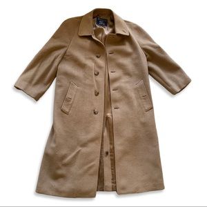 BURBERRY 
Vintage 80’s Men’s Top Coat 100% Camel Hair Size XL Carmel Brown